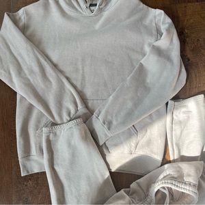 Tan/Beige Matching Sweatshirt Sweatpants Set